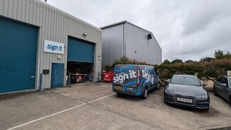 Más detalles de Ampress Ln, Lymington - Nave en venta