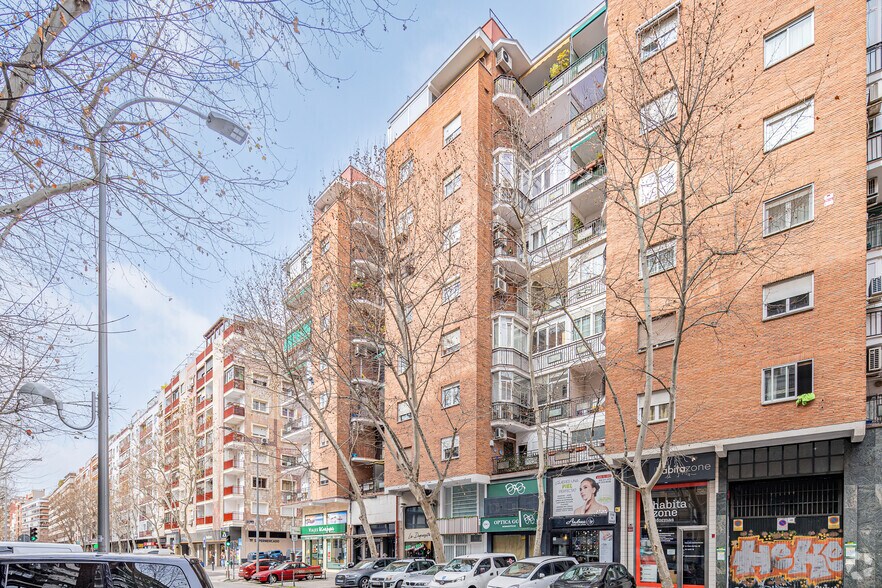 Calle de Clara del Rey, 43, Madrid, Madrid en venta - Foto principal - Imagen 1 de 1
