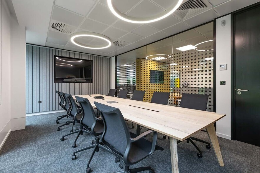 8 Cannon Ln, Maidenhead en alquiler - Foto del edificio - Imagen 3 de 10