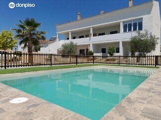Más detalles de Moreta, 95, Arenas del Rey - Hoteles y hospedaje en venta