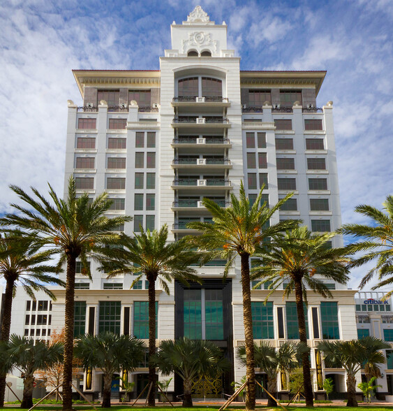 396 Alhambra Cir, Coral Gables, FL en alquiler - Foto del edificio - Imagen 1 de 9