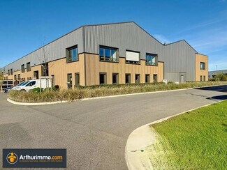 Más detalles de 225 Avenue Des Marronniers, Bourgoin-Jallieu - Varios usos en alquiler