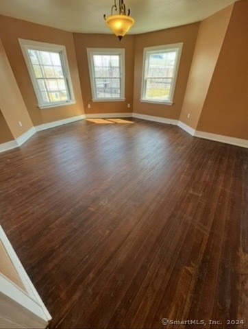 817 Albany Ave, Hartford, CT en venta - Foto del interior - Imagen 3 de 17