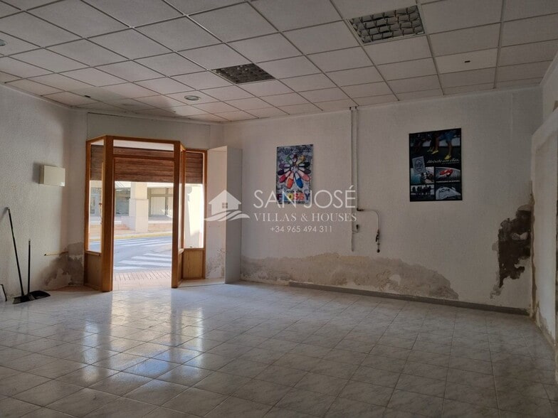 Local en MONÒVER, Alicante en alquiler - Foto del edificio - Imagen 1 de 6