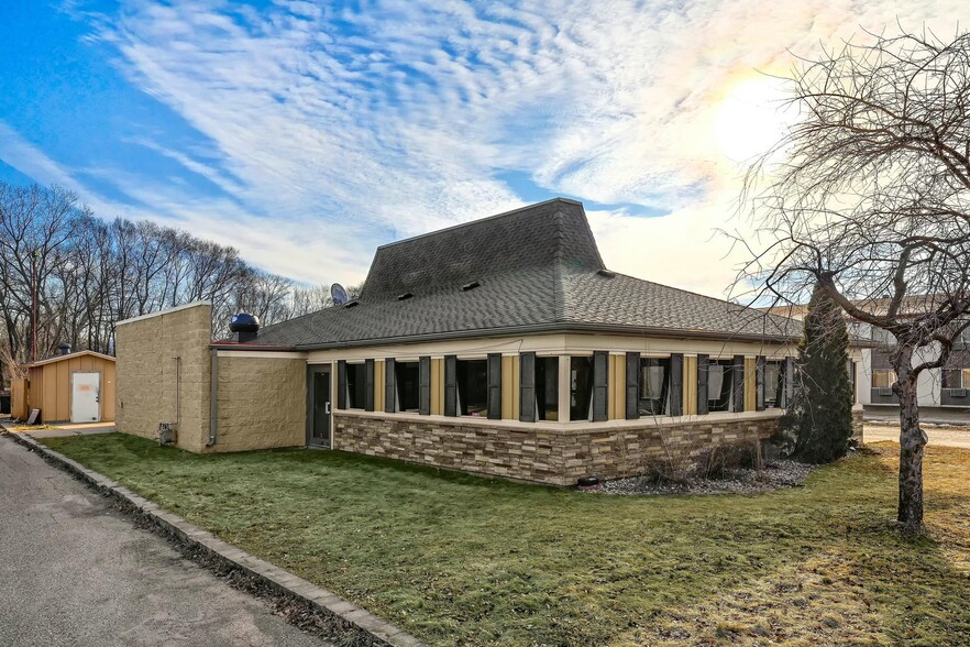 2212 Rose St, La Crosse, WI en venta - Foto del edificio - Imagen 2 de 22