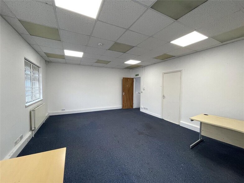 45 Tallon Rd, Brentwood en alquiler - Foto del edificio - Imagen 3 de 9