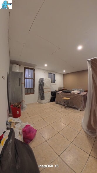 Carrer Montiu, 28, Montcada i Reixac, Barcelona en venta - Foto del interior - Imagen 2 de 2