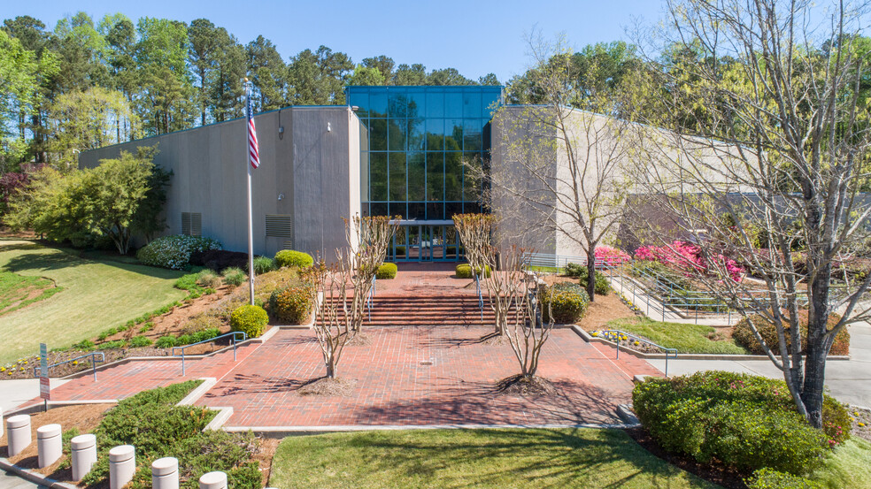 40 Perimeter Ctr E, Atlanta, GA en alquiler - Foto del edificio - Imagen 1 de 16