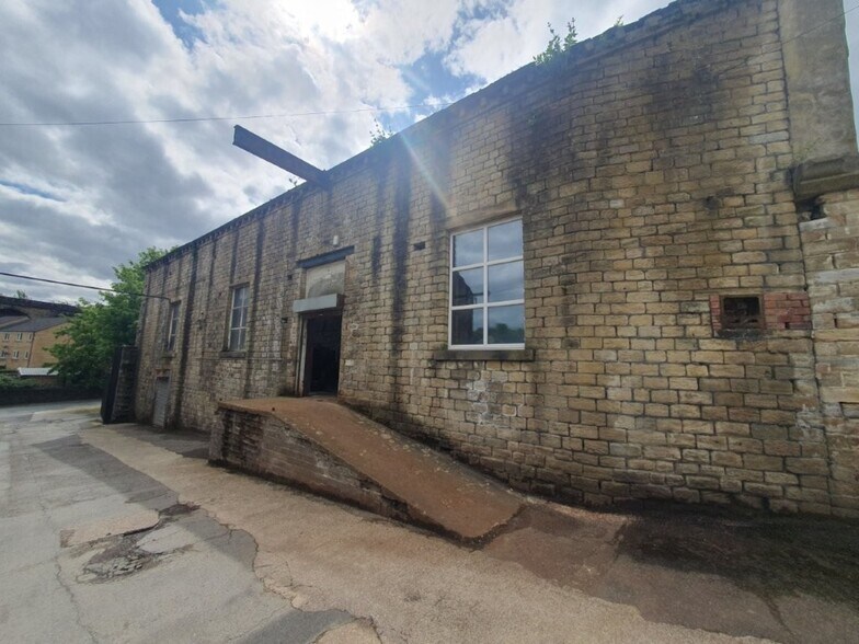 Dale St, Huddersfield en alquiler - Foto del edificio - Imagen 2 de 3