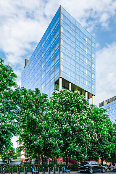 Avenida Burgos, 19, Madrid, Madrid en alquiler - Foto del edificio - Imagen 2 de 14