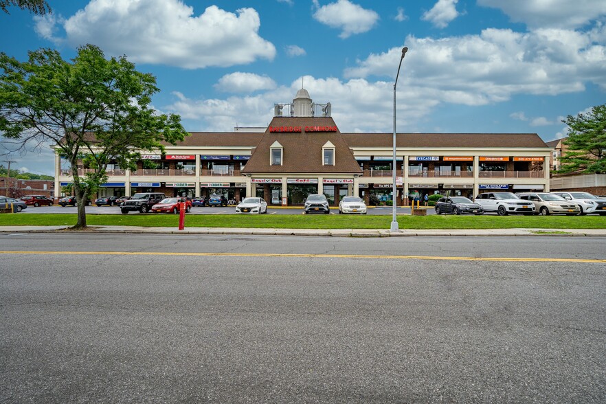 208-02 Cross Island Pky, Bayside, NY en alquiler - Foto del edificio - Imagen 2 de 8