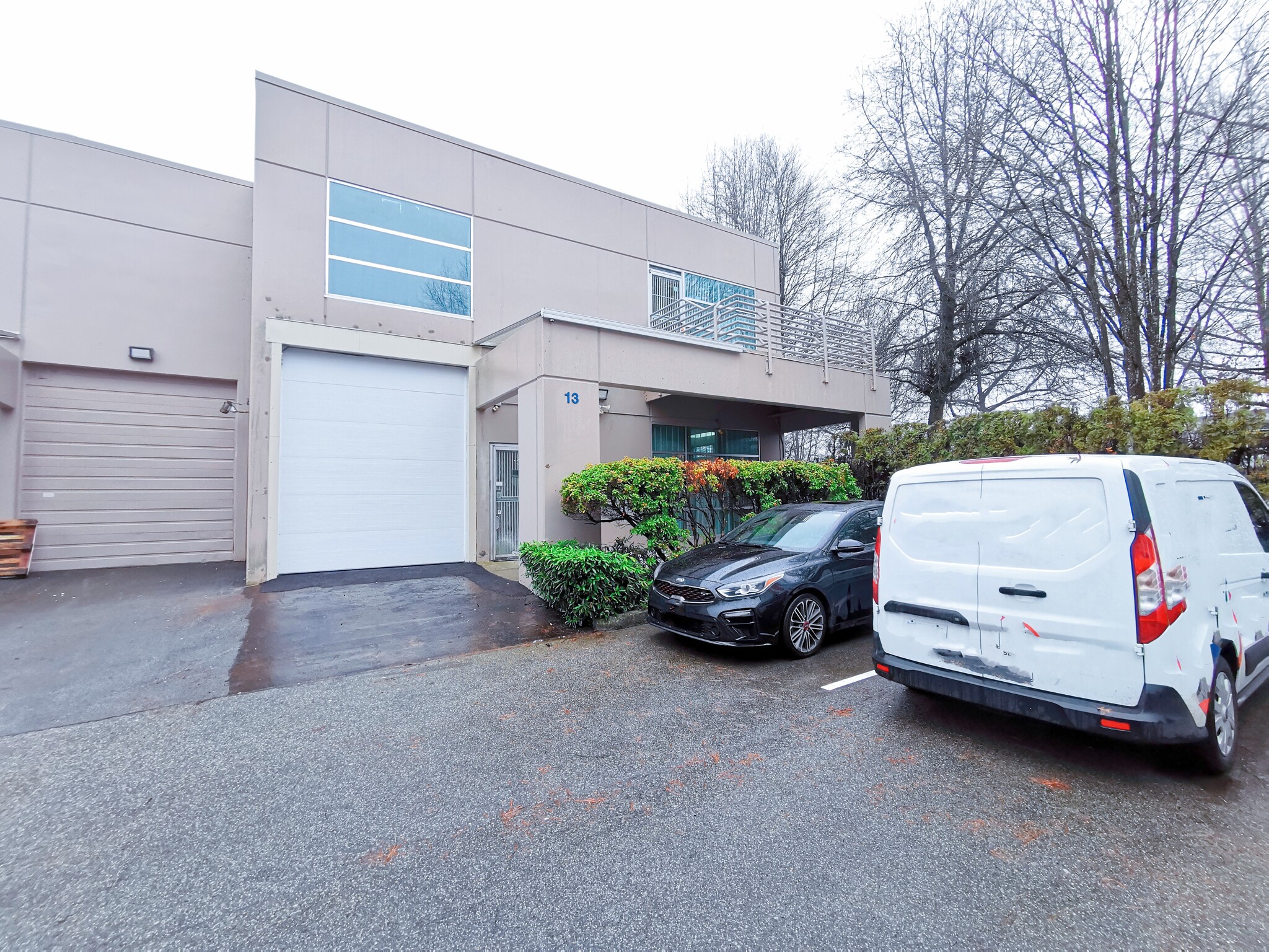 3871 N Fraser Way, Burnaby, BC en venta Foto del edificio- Imagen 1 de 47