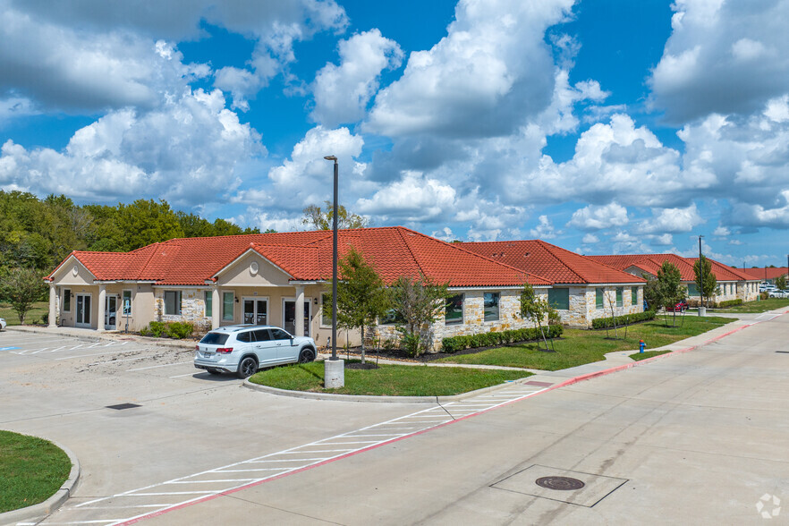 2743 Smith Ranch Rd, Pearland, TX en alquiler - Foto del edificio - Imagen 2 de 10