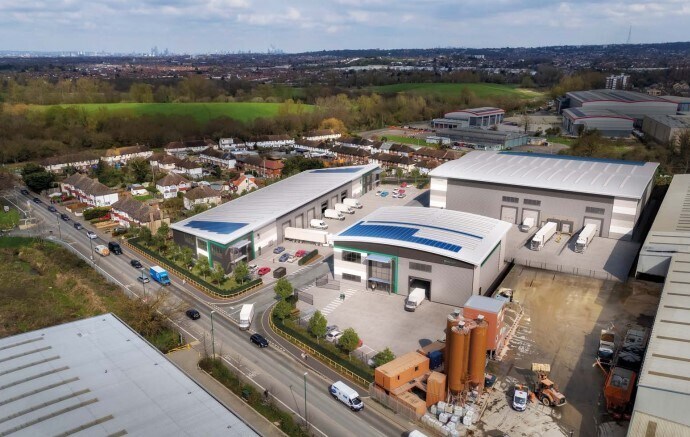 156 Beddington Ln, Croydon en alquiler Foto del edificio- Imagen 1 de 1