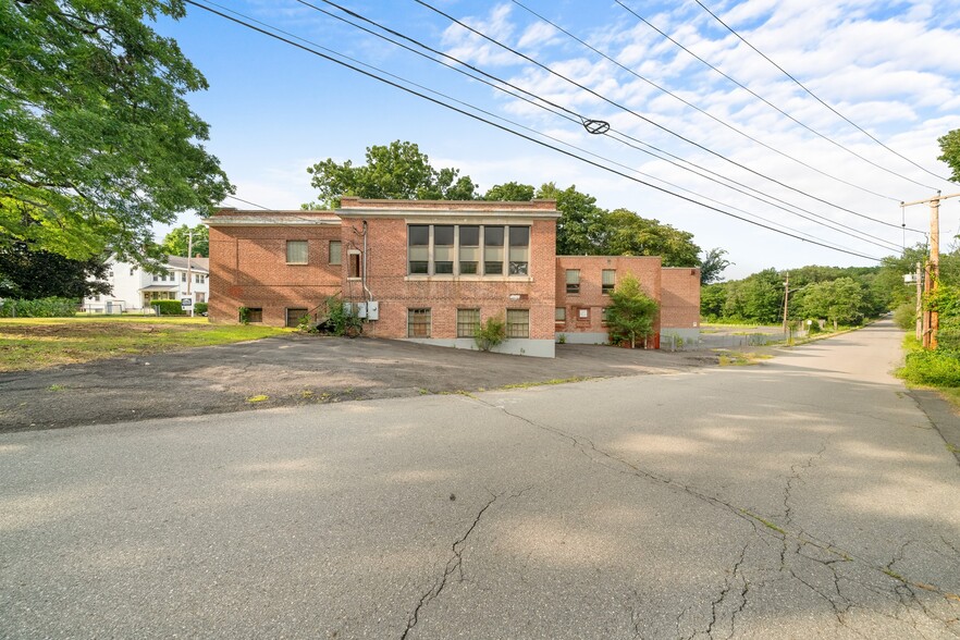 314 Sanders St, Athol, MA en venta - Foto del edificio - Imagen 2 de 17