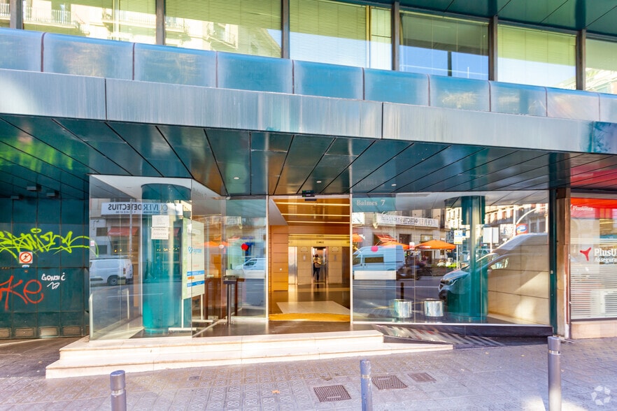 Oficina en Barcelona, Barcelona en venta - Foto del edificio - Imagen 3 de 5