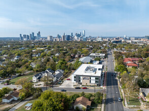 2105 E Martin Luther King Jr Blvd, Austin, TX - VISTA AÉREA  vista de mapa