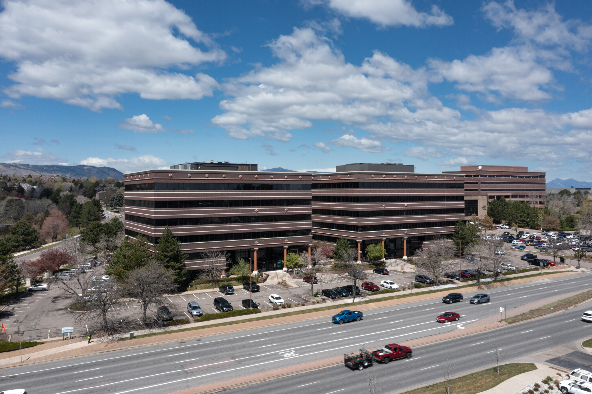 225 Union Blvd, Lakewood, CO en alquiler Foto del edificio- Imagen 1 de 25