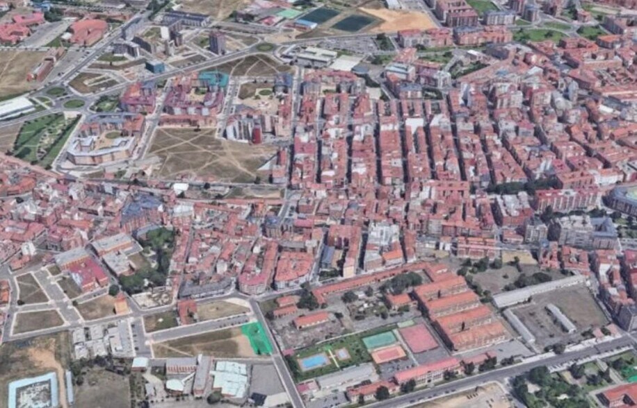 Terreno en León en venta - Vista aérea - Imagen 2 de 2