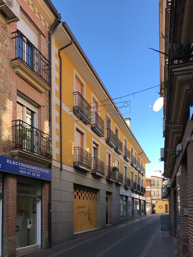 Más detalles de Calle Coso, 5, Illescas - Edificio residencial​ en venta