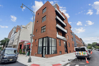 5-01 47th Rd, Long Island City, NY en alquiler Foto del edificio- Imagen 1 de 6