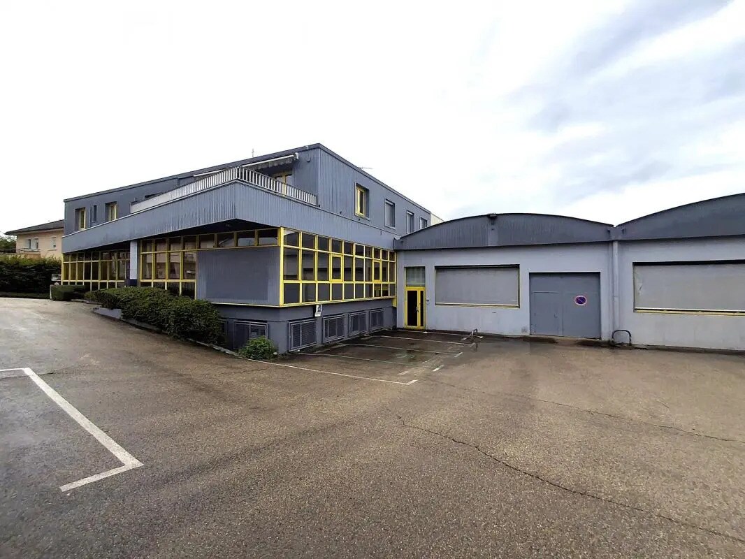 Nave en Oyonnax en venta Foto del edificio- Imagen 1 de 8