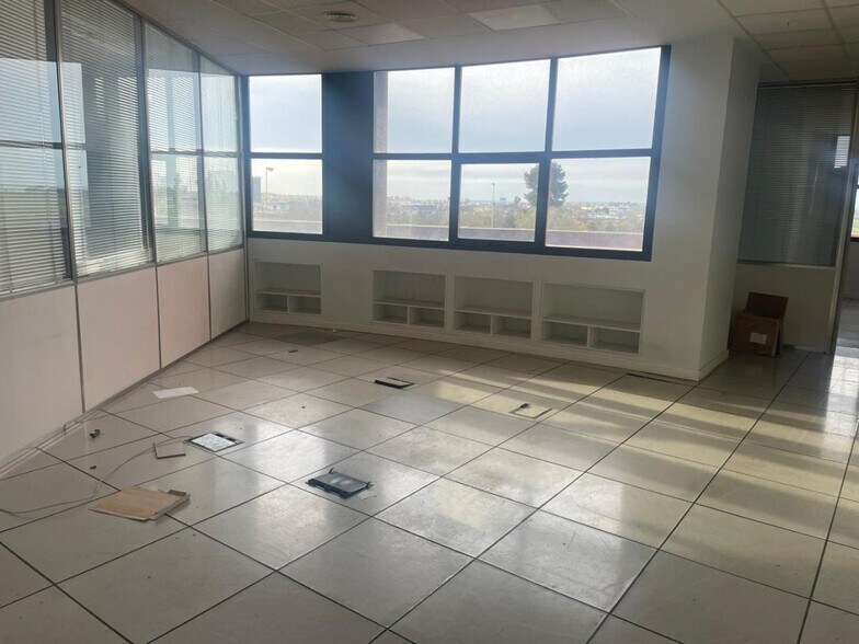 Oficina en SEVILLA en alquiler - Foto del edificio - Imagen 3 de 10