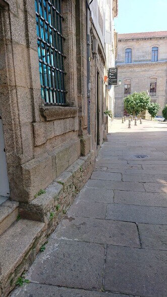 Local en Santiago de Compostela en venta - Foto del edificio - Imagen 2 de 13