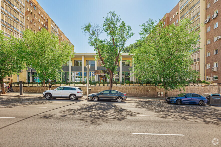 Calle del Doctor Esquerdo, 105, Madrid, Madrid en alquiler - Foto del edificio - Imagen 2 de 4