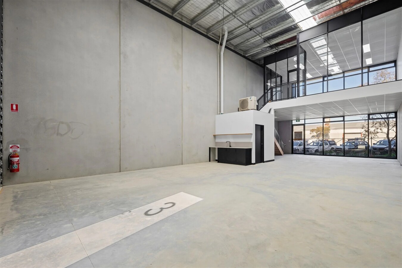 90 Cranwell St, Braybrook, VIC 3019 - Unidad 3 -  - Foto del interior - Image 2 of 6