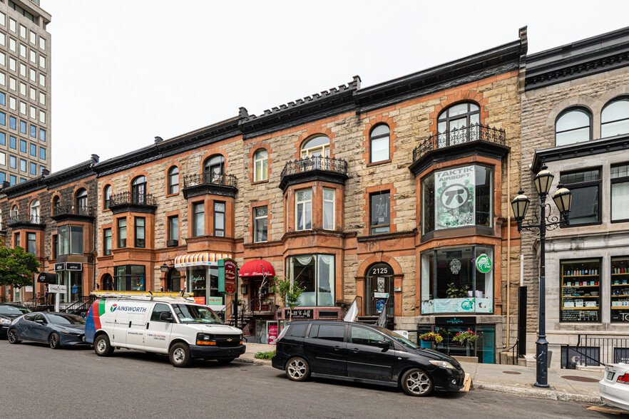 2125 Rue Crescent, Montréal, QC en alquiler - Foto del edificio - Imagen 3 de 19