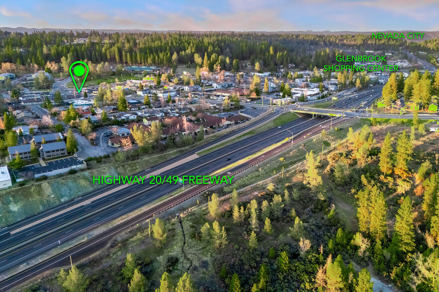 104 Margaret Ln, Grass Valley, CA en venta - Foto del edificio - Imagen 2 de 33