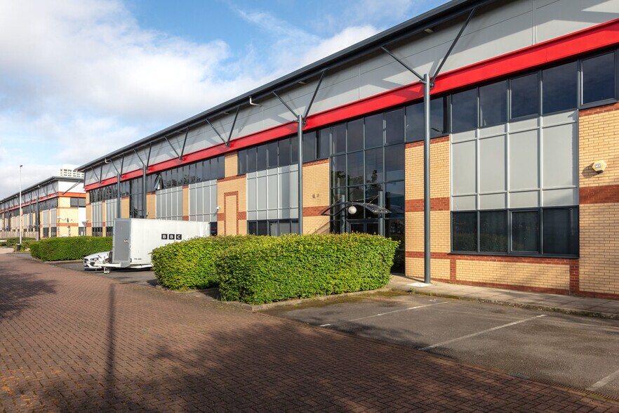 900 Coronation Rd, London en alquiler - Foto del edificio - Imagen 3 de 5