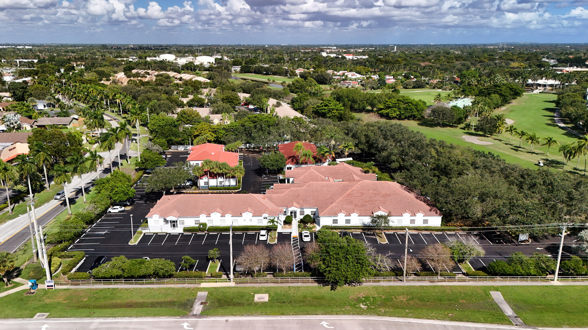 8391-8397 W Oakland Park Blvd, Sunrise, FL en alquiler Foto del edificio- Imagen 1 de 9