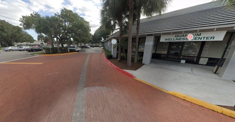 1251-1269 S Pine Island Rd, Plantation, FL en alquiler - Foto del edificio - Imagen 2 de 10