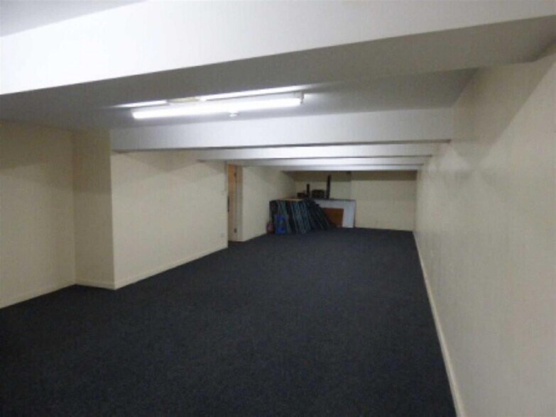 22-22A Byram St, Huddersfield en venta - Foto del interior - Imagen 3 de 5