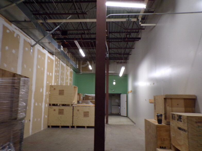 1300 Ulster Ave, Kingston, NY en alquiler - Foto del interior - Imagen 3 de 7