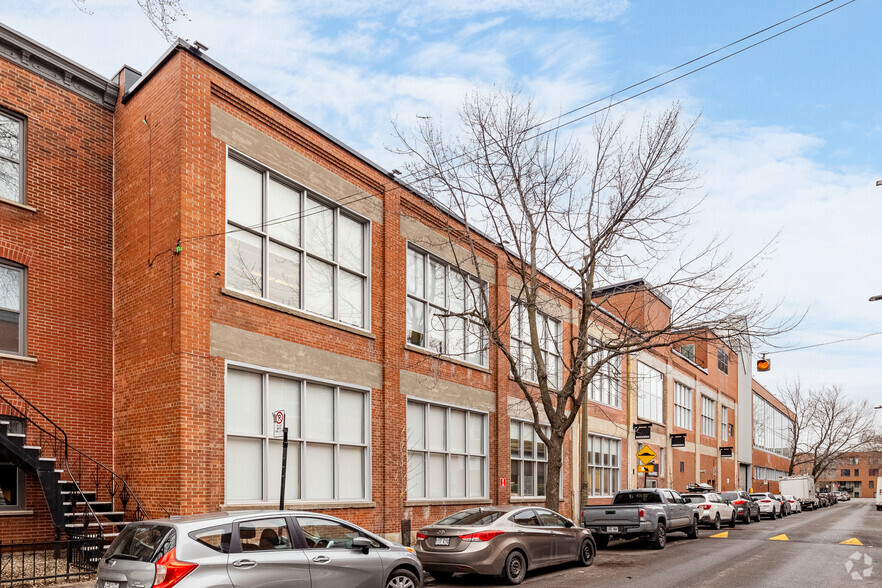 4760 Rue Acorn, Montréal, QC en alquiler - Foto del edificio - Imagen 1 de 26