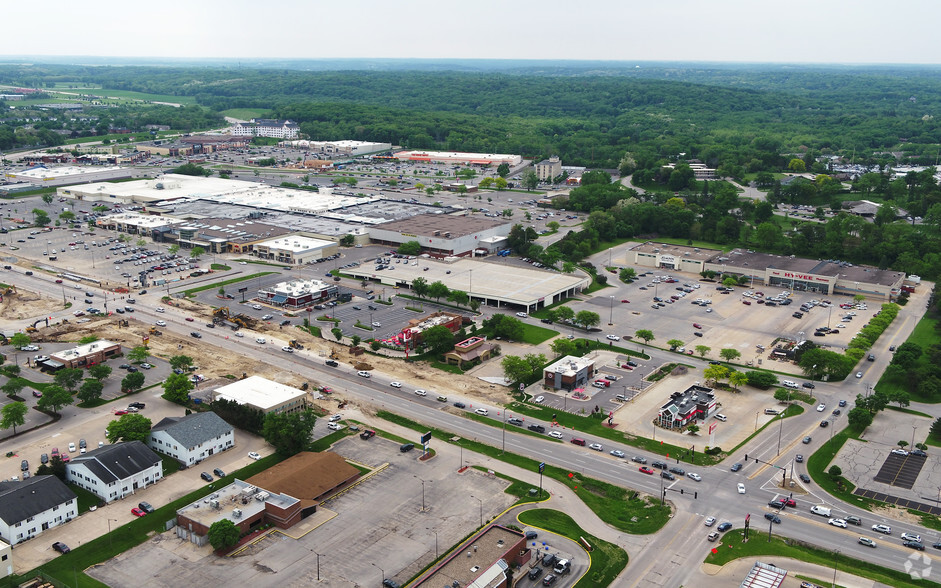 279 Collins Rd NE, Cedar Rapids, IA en alquiler - Vista aérea - Imagen 3 de 6