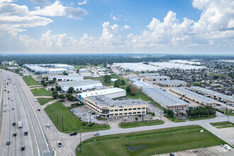 8400 N Sam Houston Pky W, Houston, TX - VISTA AÉREA  vista de mapa