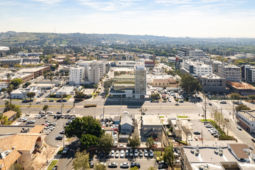 9808 Venice Blvd, Culver City, CA en alquiler - Vista aérea - Imagen 3 de 5