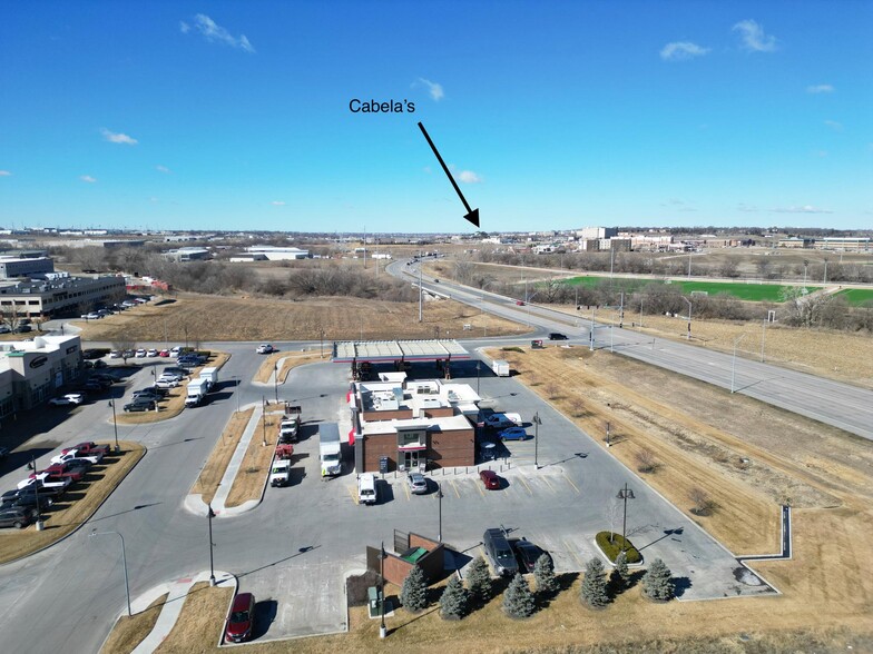 11530 Virginia Plaza, La Vista, NE en venta - Foto del edificio - Imagen 3 de 14