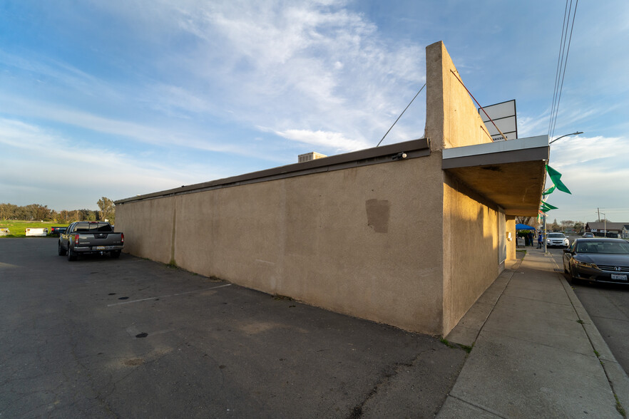 5037-5041 Olivehurst Ave, Olivehurst, CA en venta - Foto del edificio - Imagen 3 de 29