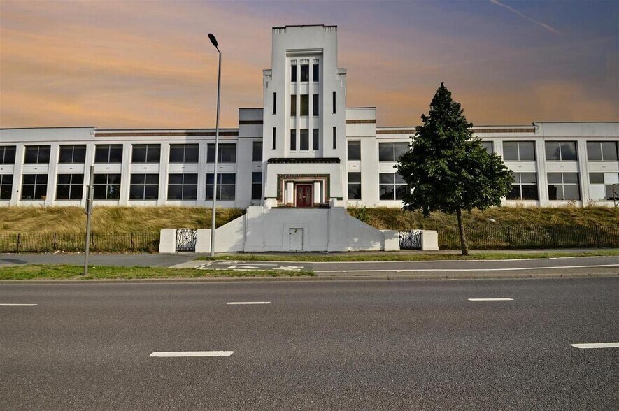981 Great West Rd, Brentford en alquiler - Foto del edificio - Imagen 1 de 6