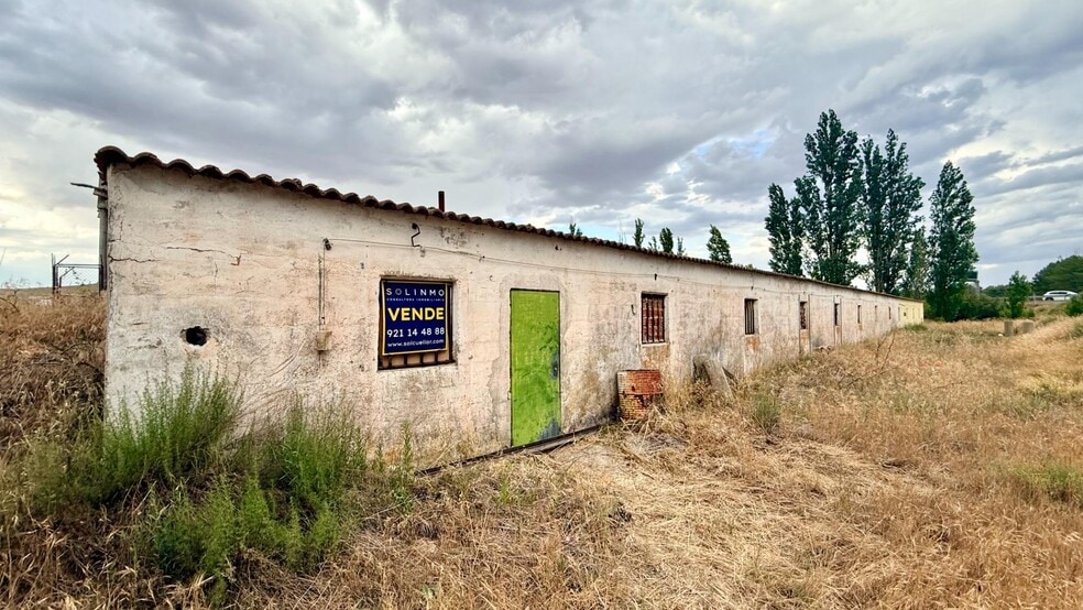 Nave en Cuéllar, Segovia en venta - Foto del edificio - Imagen 2 de 5