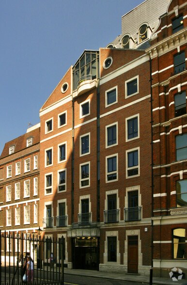 27 Queen Annes Gate, London en alquiler - Foto del edificio - Imagen 2 de 8