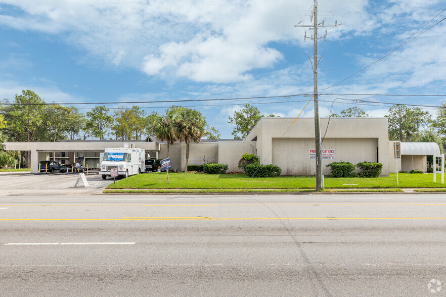 5730 University Blvd W, Jacksonville, FL en alquiler - Foto del edificio - Imagen 1 de 30