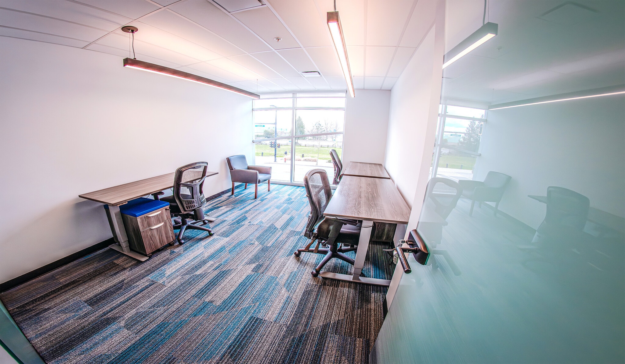 252 W Esplanade, North Vancouver, BC en alquiler Foto del interior- Imagen 1 de 5