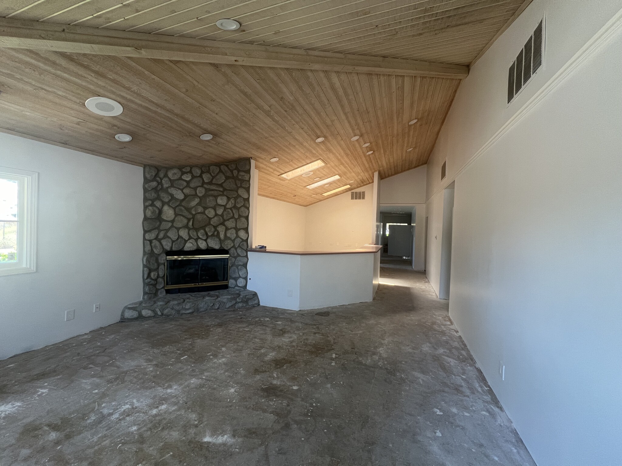 27940 Vista Canyon Blvd, Canyon Country, CA en alquiler Vestíbulo- Imagen 1 de 11