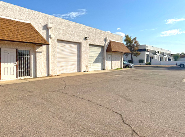 6802 W Frier Dr, Glendale, AZ en venta - Foto del edificio - Imagen 3 de 6